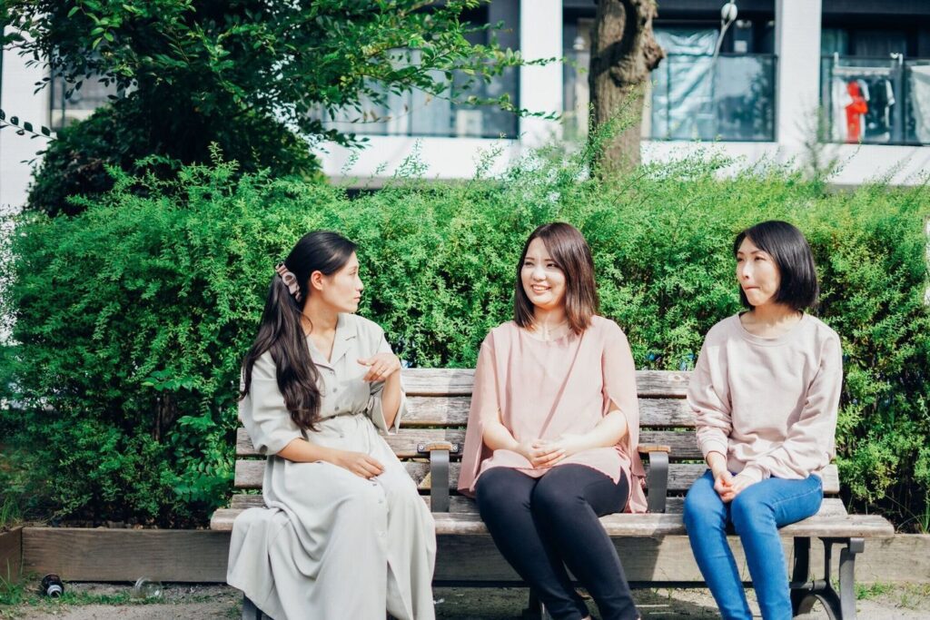ママ友の会話イメージ。